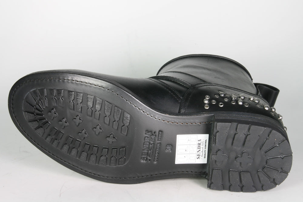 10660 Sendra short Engineer Negro
