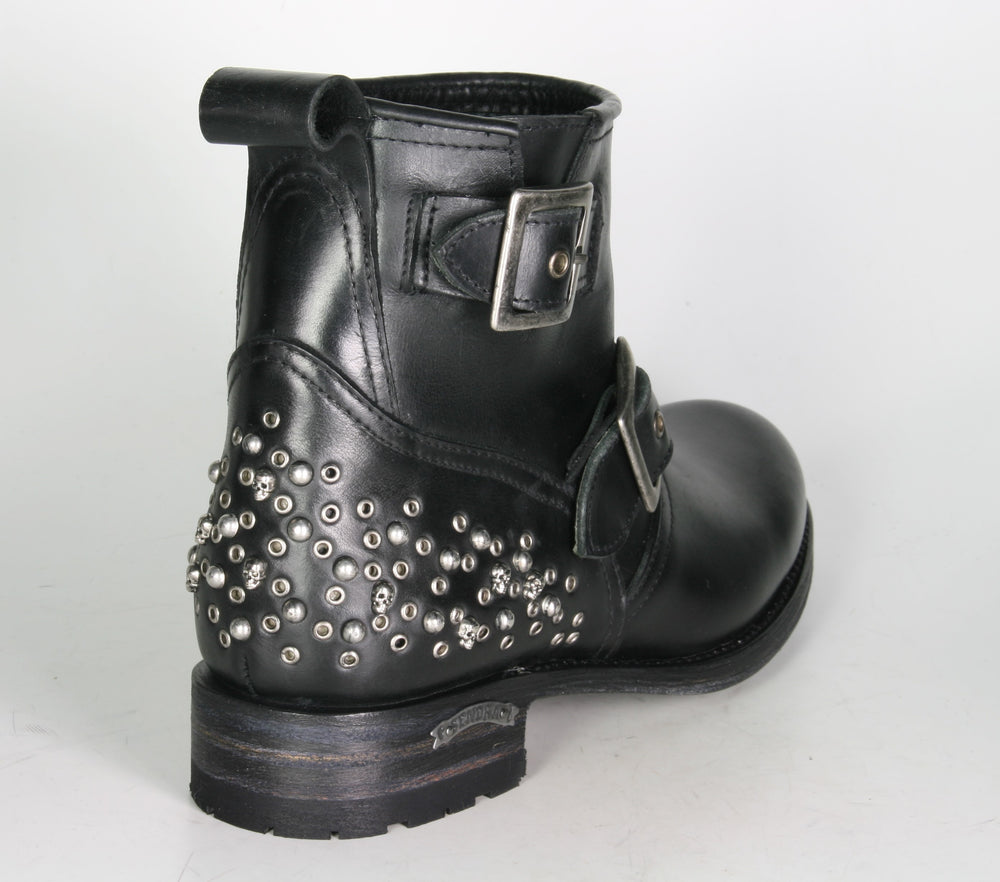 10660 Sendra short Engineer Negro