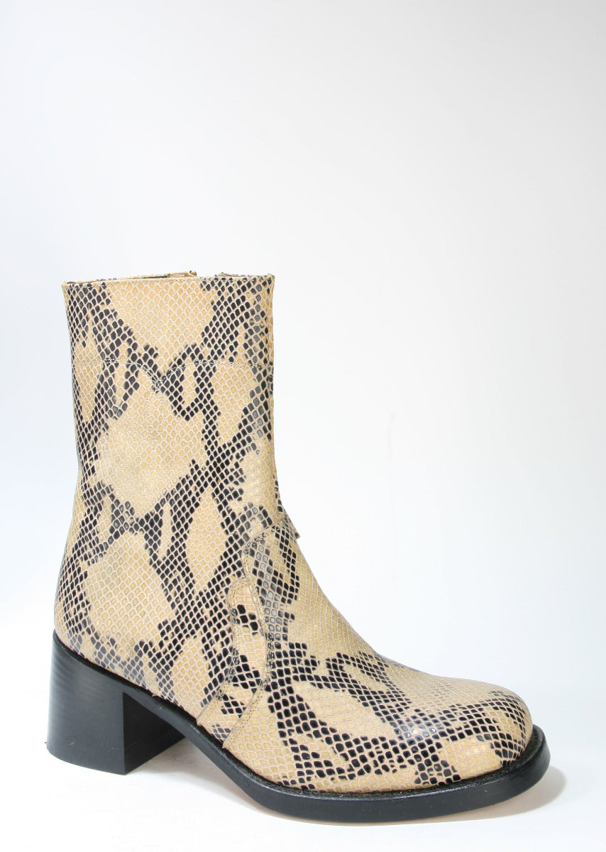 6629 Sancho ankle boots snake imitation