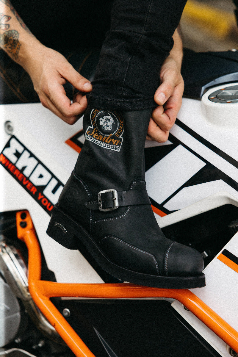 3565 Sendra Engineer Steel Negro