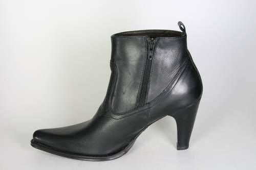 8555 Sendra Ankle Boots Stiefelette Ale Negro