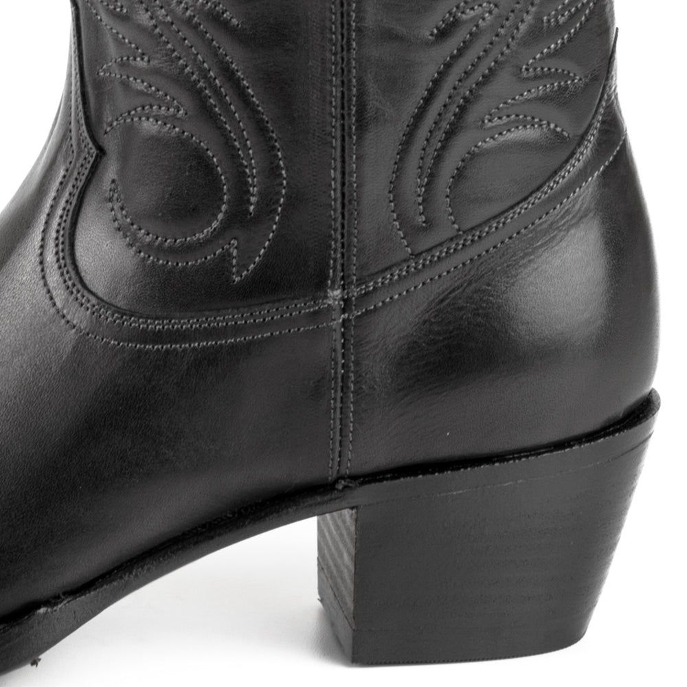 2536 Mayura cowboy boots Negra
