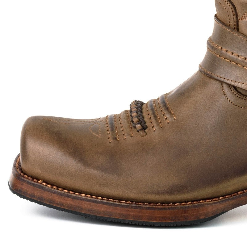 02 Bikerboots Mayura Saddale