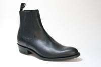 1560 Mayura Chelsea Boots Black