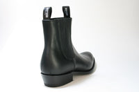 1560 Mayura Chelsea Boots Black