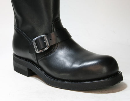 1590 MAYURA Engineer Negro