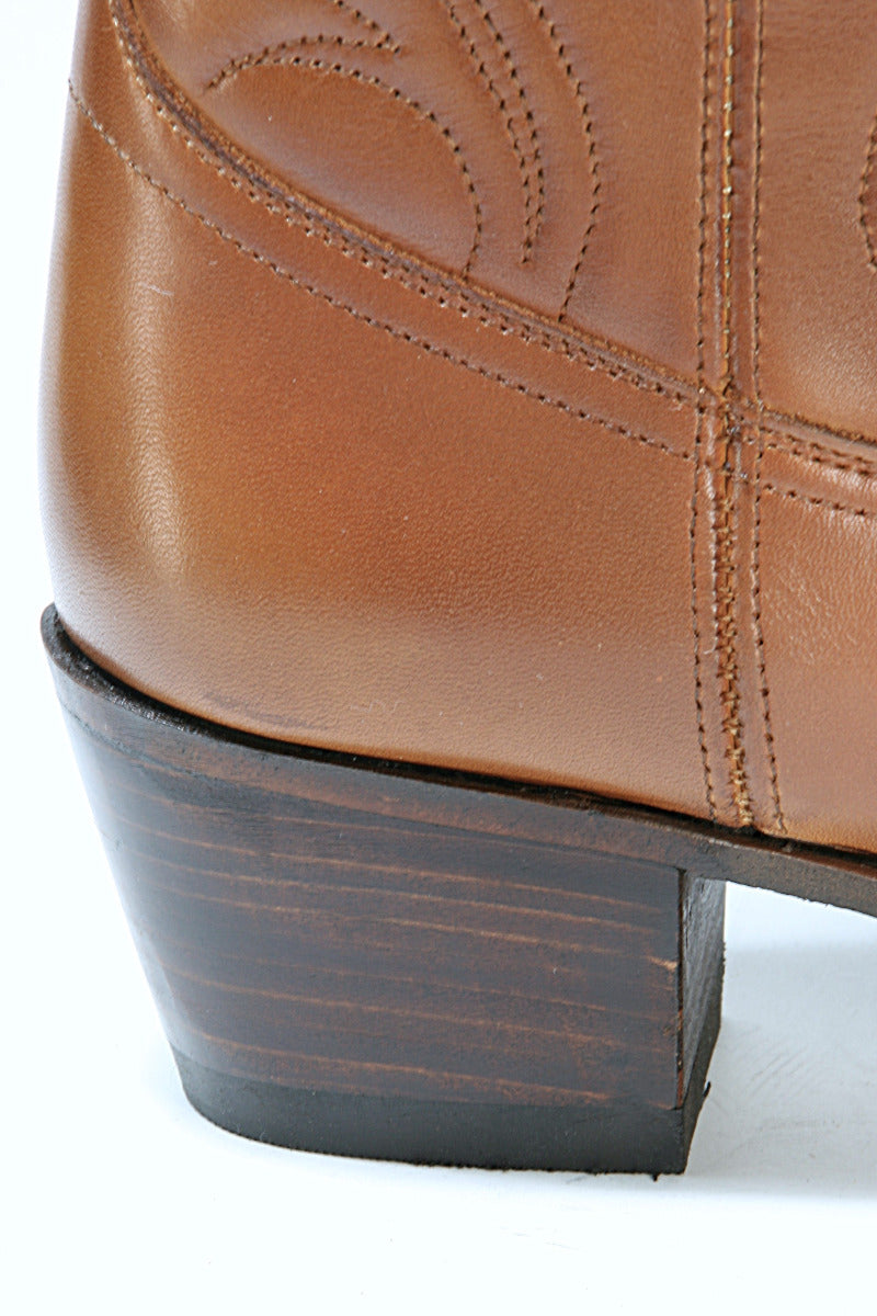 2526 Mayura Cowboystiefel Tostado
