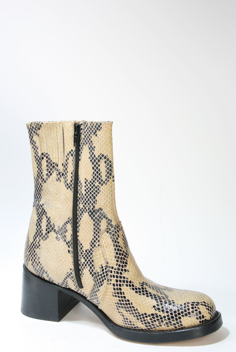 6629 Sancho ankle boots snake imitation