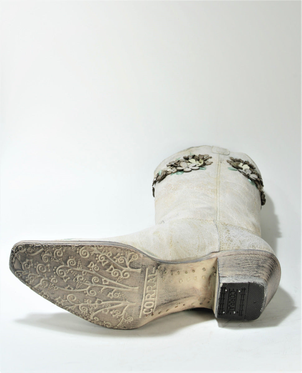 A3600 Corral Boots Cowboyboots White Flower