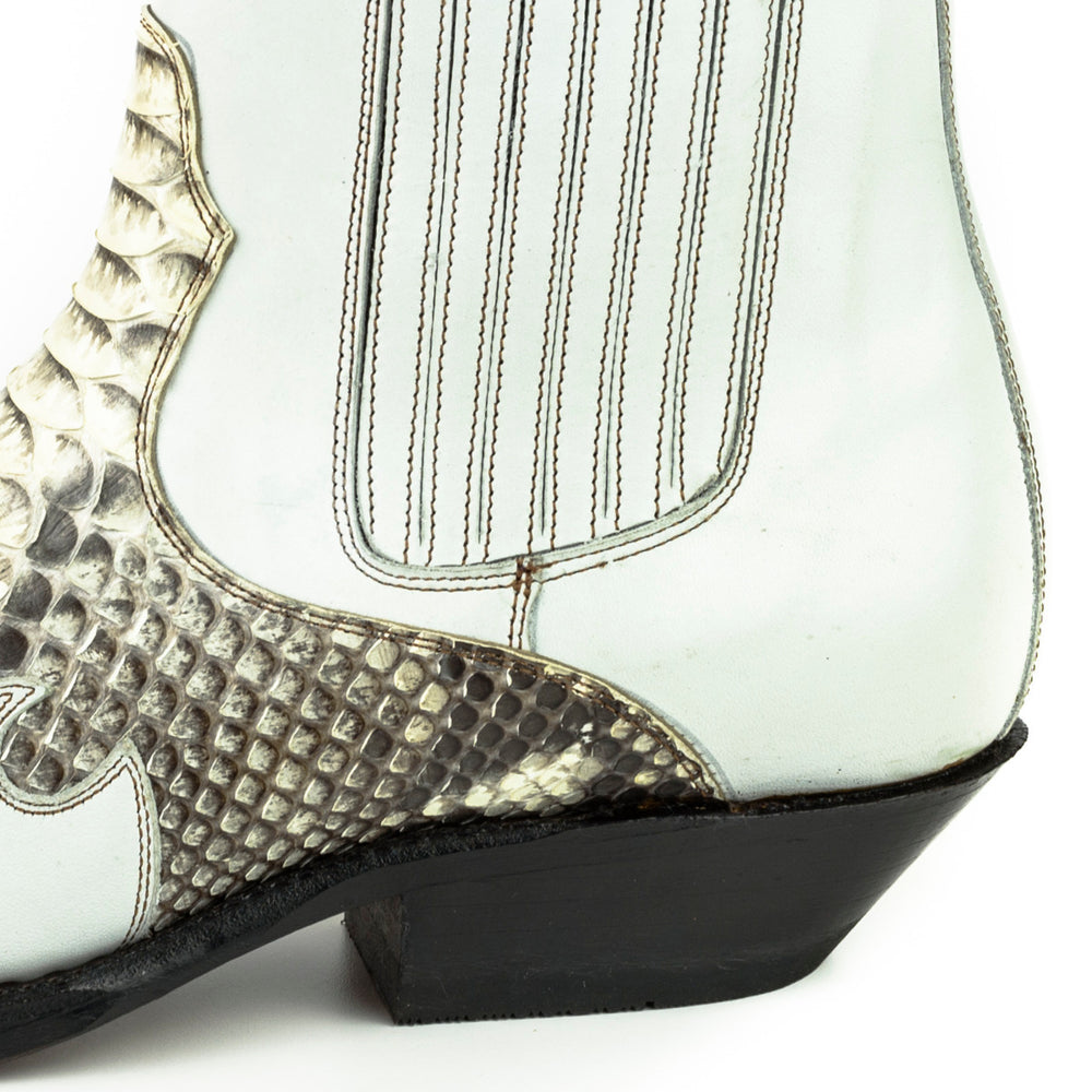 2500 Mayura Boots Ankle Boots Blanco Hueso Python