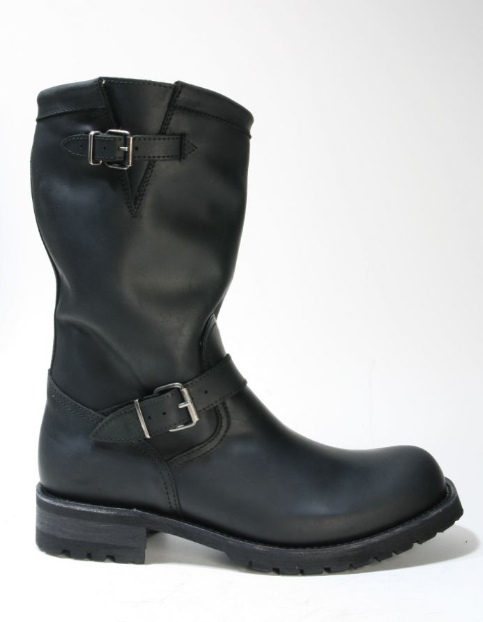 Leather engineer boots discount
