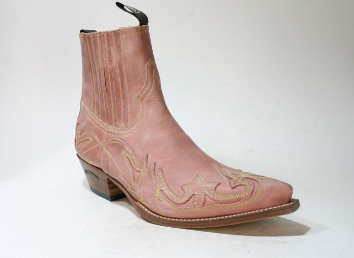 Salmon boot discount